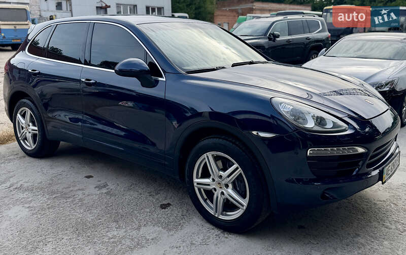 Внедорожник / Кроссовер Porsche Cayenne 2012 в Днепре
