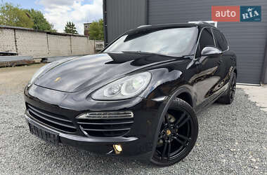 Позашляховик / Кросовер Porsche Cayenne 2013 в Києві