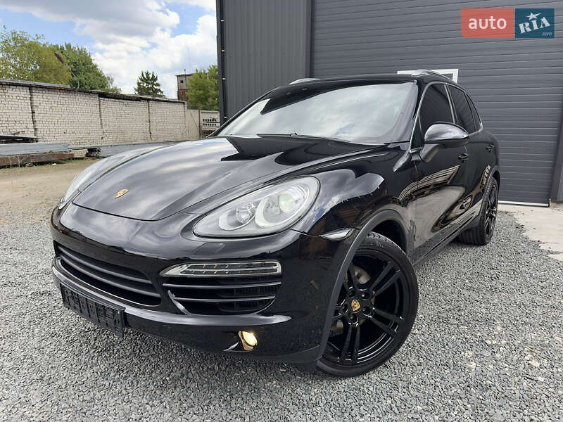 Внедорожник / Кроссовер Porsche Cayenne 2013 в 