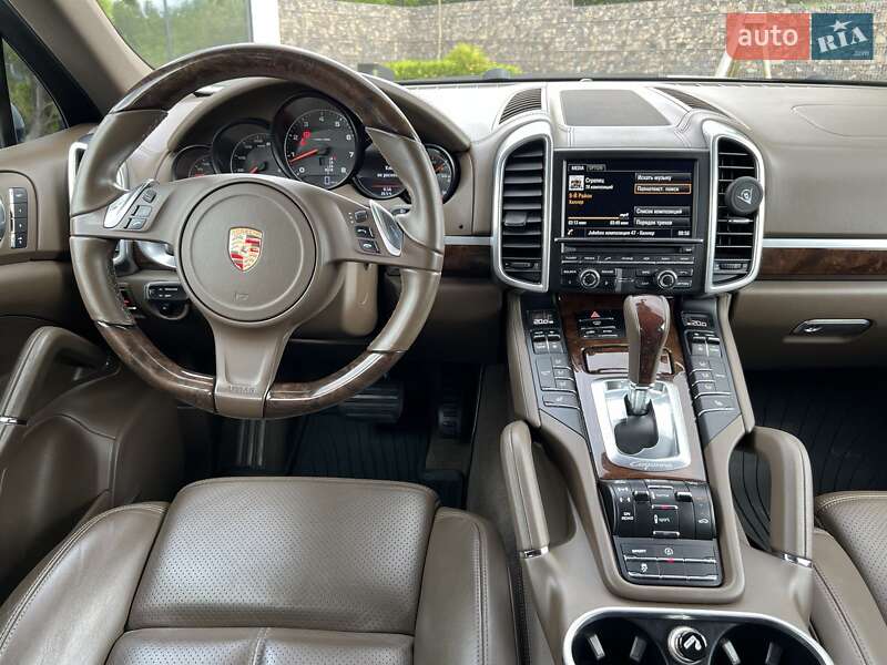 Внедорожник / Кроссовер Porsche Cayenne 2013 в Ужгороде