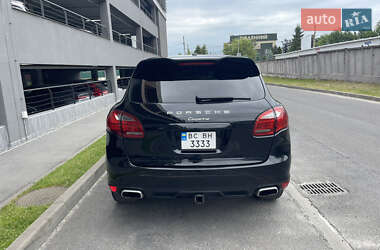 Внедорожник / Кроссовер Porsche Cayenne 2013 в 