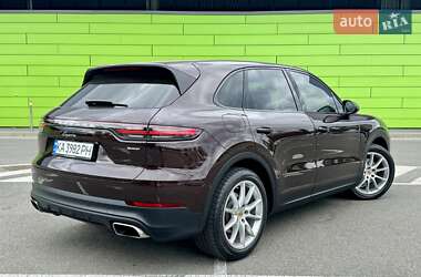 Внедорожник / Кроссовер Porsche Cayenne 2018 в 