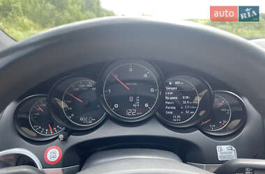 Внедорожник / Кроссовер Porsche Cayenne 2013 в 