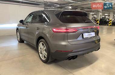 Внедорожник / Кроссовер Porsche Cayenne 2019 в 