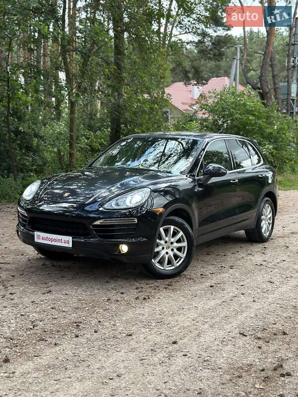 Внедорожник / Кроссовер Porsche Cayenne 2014 в 