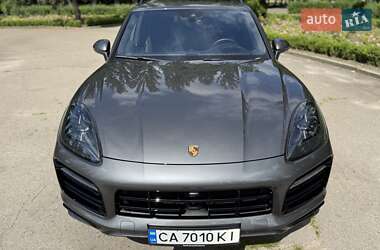 Позашляховик / Кросовер Porsche Cayenne 2022 в 