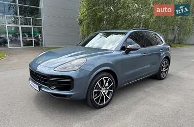 Внедорожник / Кроссовер Porsche Cayenne 2019 в Киеве