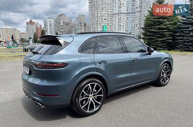 Внедорожник / Кроссовер Porsche Cayenne 2019 в 