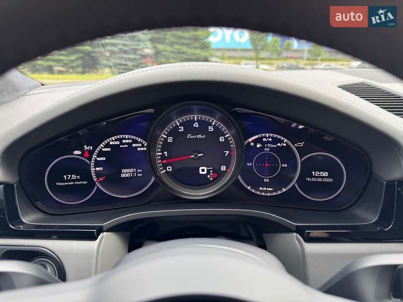 Внедорожник / Кроссовер Porsche Cayenne 2019 в Киеве