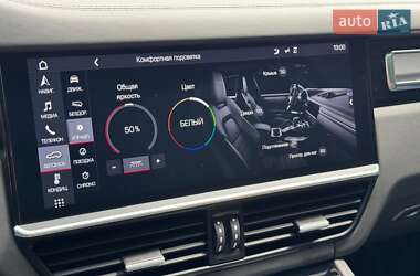 Внедорожник / Кроссовер Porsche Cayenne 2019 в 