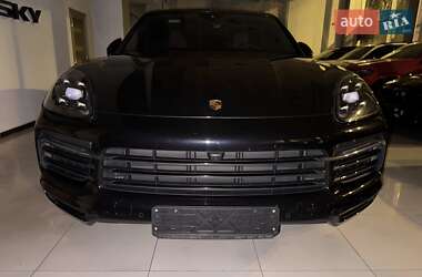 Внедорожник / Кроссовер Porsche Cayenne 2019 в 