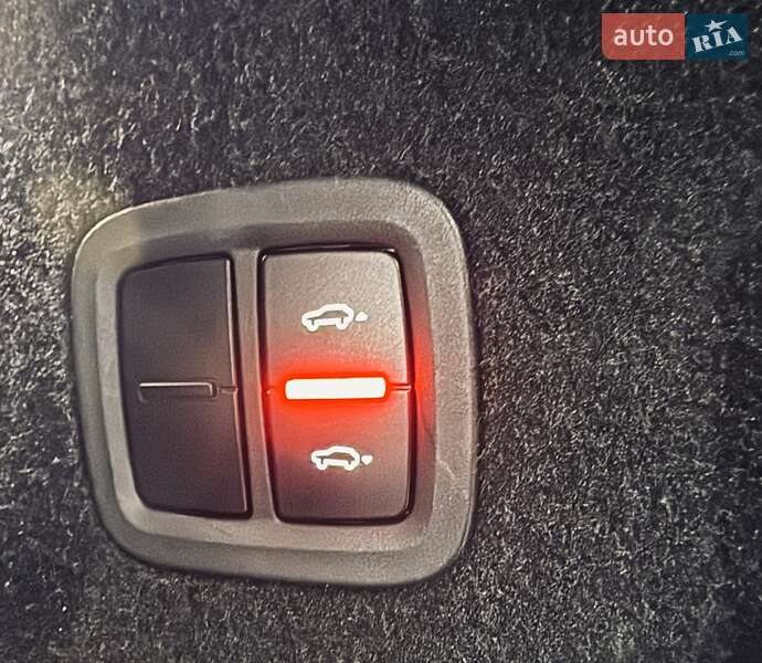 Внедорожник / Кроссовер Porsche Cayenne 2019 в Одессе