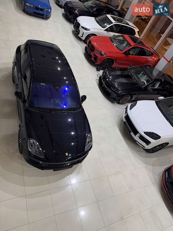 Внедорожник / Кроссовер Porsche Cayenne 2019 в Одессе