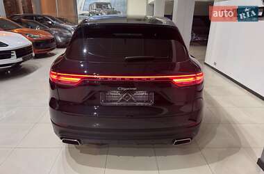 Внедорожник / Кроссовер Porsche Cayenne 2019 в 