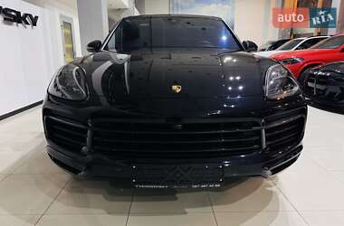 Внедорожник / Кроссовер Porsche Cayenne 2019 в 