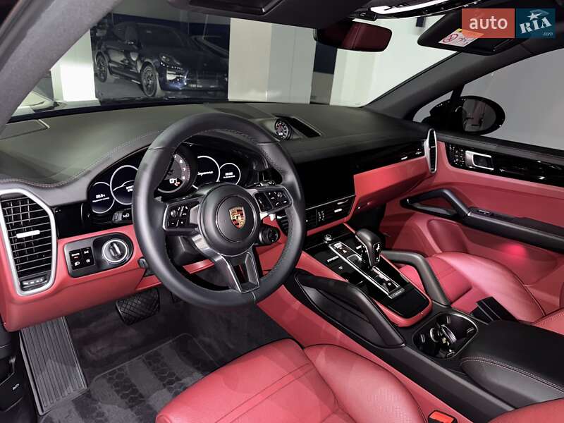 Внедорожник / Кроссовер Porsche Cayenne 2019 в Одессе