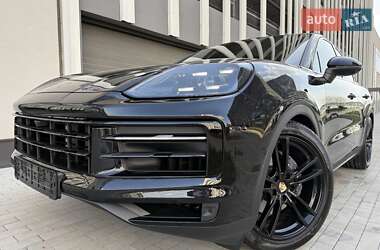 Внедорожник / Кроссовер Porsche Cayenne 2024 в 