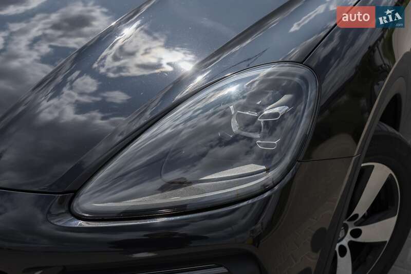 Внедорожник / Кроссовер Porsche Cayenne 2018 в Ровно