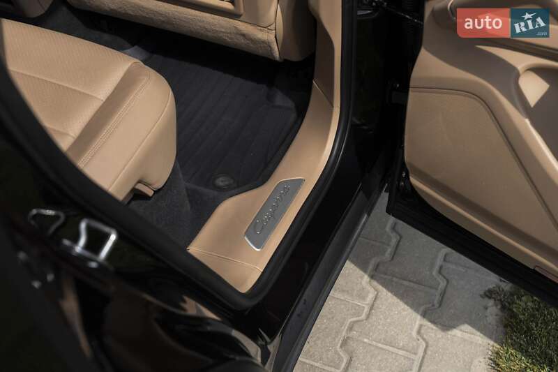 Внедорожник / Кроссовер Porsche Cayenne 2018 в Ровно