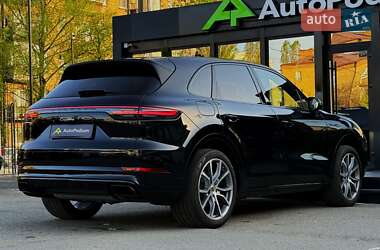 Внедорожник / Кроссовер Porsche Cayenne 2021 в 