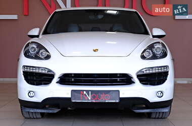 Внедорожник / Кроссовер Porsche Cayenne 2011 в 