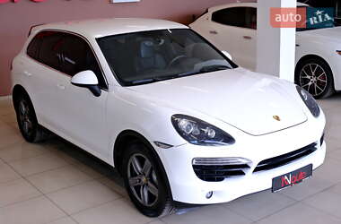 Внедорожник / Кроссовер Porsche Cayenne 2011 в 