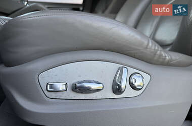 Внедорожник / Кроссовер Porsche Cayenne 2012 в 