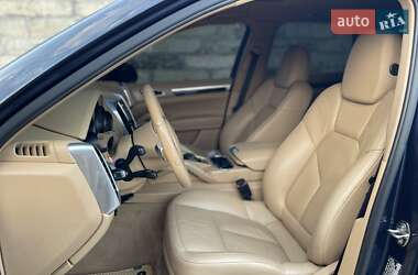 Внедорожник / Кроссовер Porsche Cayenne 2012 в Тернополе