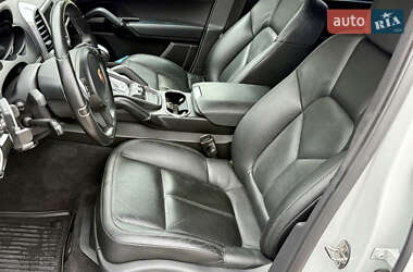 Внедорожник / Кроссовер Porsche Cayenne 2013 в 