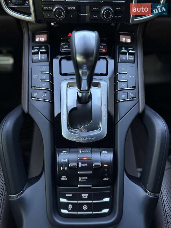 Позашляховик / Кросовер Porsche Cayenne 2016 в Одесі фото 19 Позашляховик / Кросовер Porsche Cayenne 2016 в Одесі