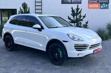 Внедорожник / Кроссовер Porsche Cayenne 2014 в 