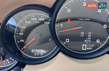 Внедорожник / Кроссовер Porsche Cayenne 2014 в 
