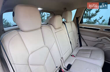 Внедорожник / Кроссовер Porsche Cayenne 2014 в 