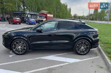 Внедорожник / Кроссовер Porsche Cayenne 2023 в 