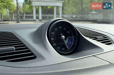 Внедорожник / Кроссовер Porsche Cayenne 2023 в 