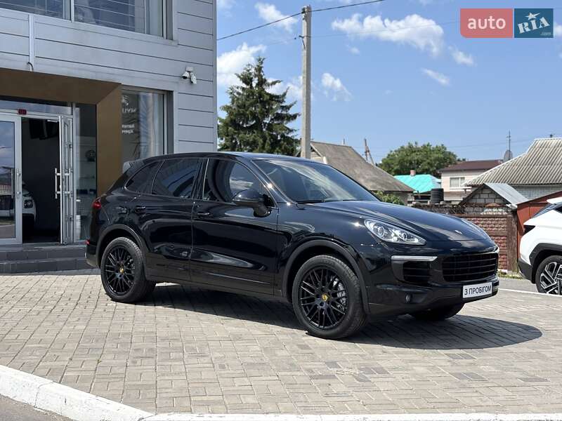 Внедорожник / Кроссовер Porsche Cayenne 2016 в Кременчуге