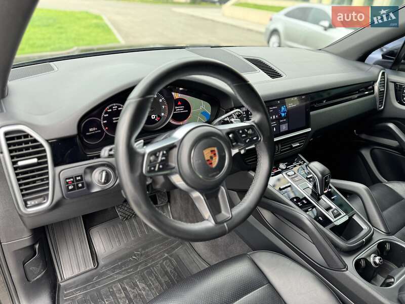 Внедорожник / Кроссовер Porsche Cayenne 2018 в Днепре