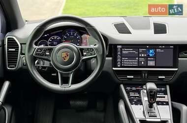 Внедорожник / Кроссовер Porsche Cayenne 2018 в 