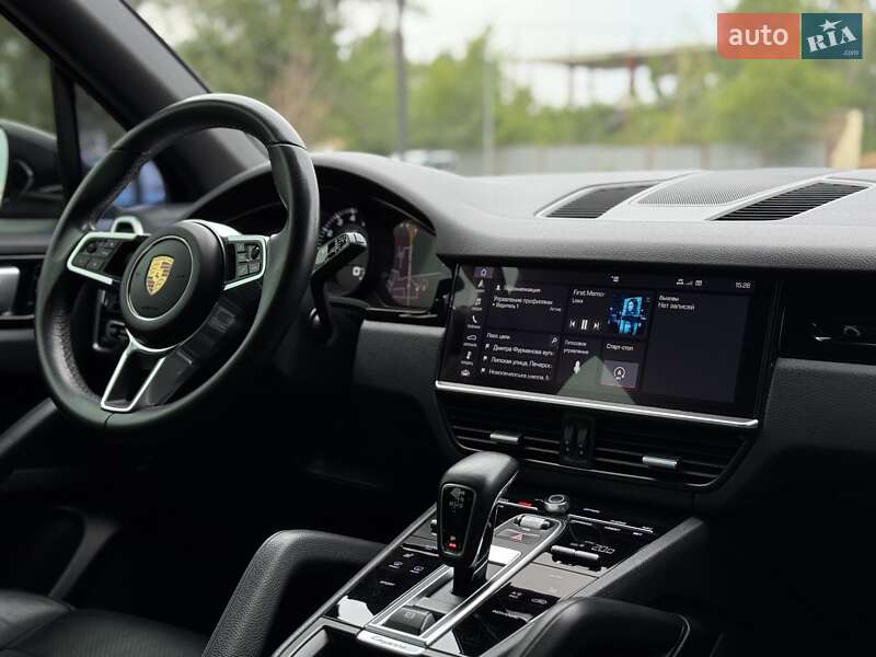 Внедорожник / Кроссовер Porsche Cayenne 2018 в Днепре