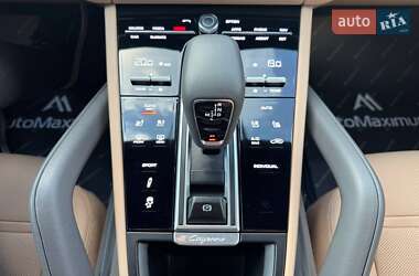 Внедорожник / Кроссовер Porsche Cayenne 2022 в 