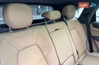 Внедорожник / Кроссовер Porsche Cayenne 2022 в 