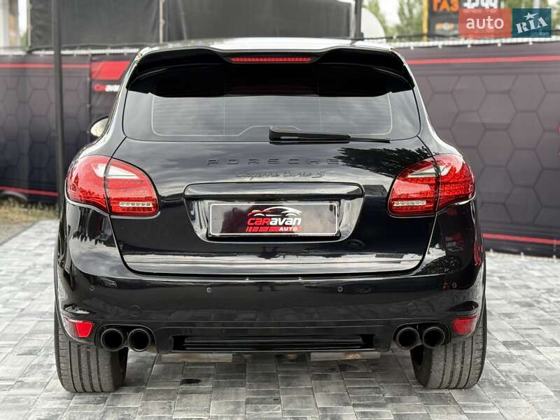 Внедорожник / Кроссовер Porsche Cayenne 2012 в Днепре