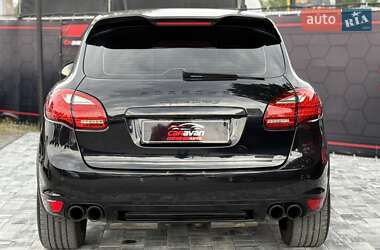 Внедорожник / Кроссовер Porsche Cayenne 2012 в 