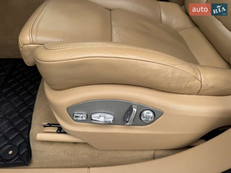 Внедорожник / Кроссовер Porsche Cayenne 2012 в Днепре