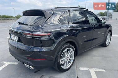 Внедорожник / Кроссовер Porsche Cayenne 2018 в 