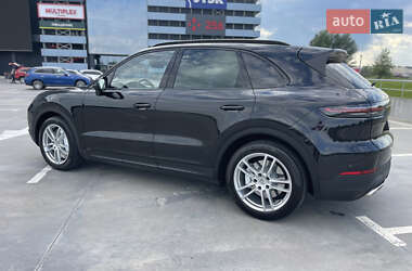 Внедорожник / Кроссовер Porsche Cayenne 2018 в 