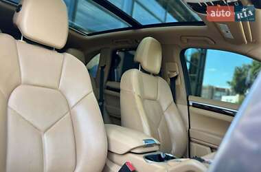 Внедорожник / Кроссовер Porsche Cayenne 2015 в 