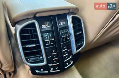 Внедорожник / Кроссовер Porsche Cayenne 2015 в 