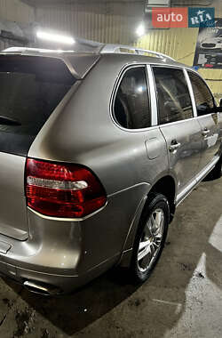 Позашляховик / Кросовер Porsche Cayenne 2007 в 