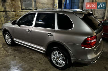 Позашляховик / Кросовер Porsche Cayenne 2007 в 